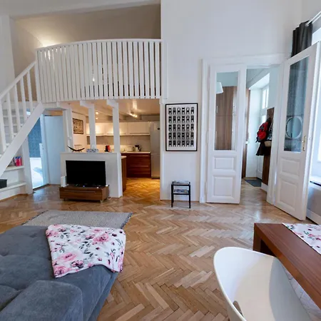 Apartment Downtown *